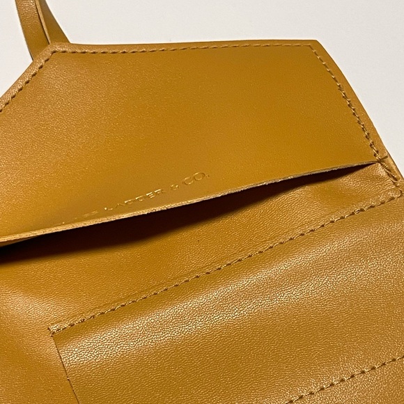 Glass Ladder & Co. Katherine Tech Organizer Roll - Picture 6 of 9